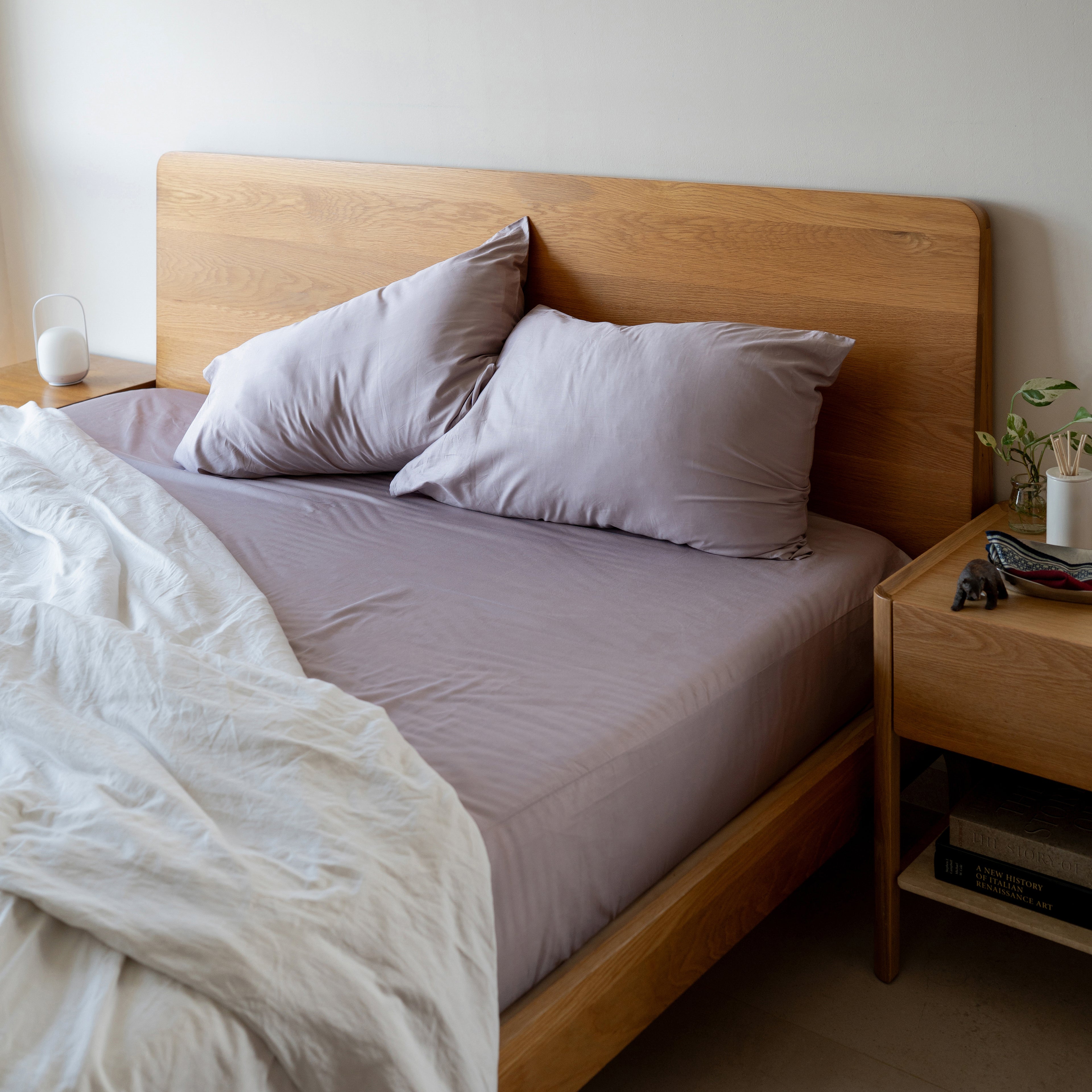 100% Premium Cotton Fitted Bedsheet Set - Silky Sateen
